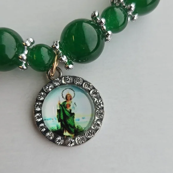 Green Saint Judas Tadeo Beaded Bracelet with Silver Accents - Picture 4 of 6
